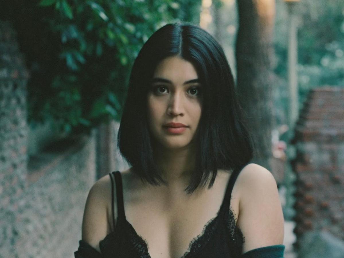 Classical meets dream pop without sounding pretentious. Michelle Bouey said hold my&nbsp;bow