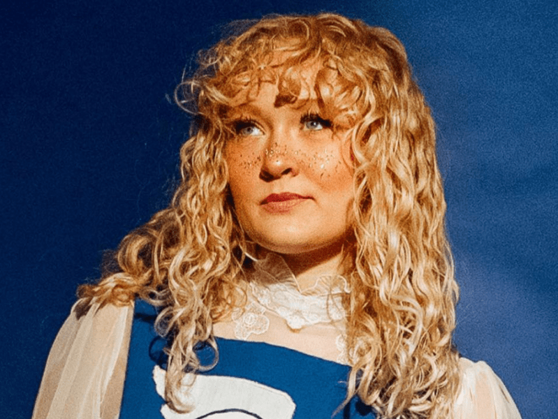 Chloe Hoecker turns joke into banger while other artists turn bangers into jokes. She’s simply built&nbsp;different.